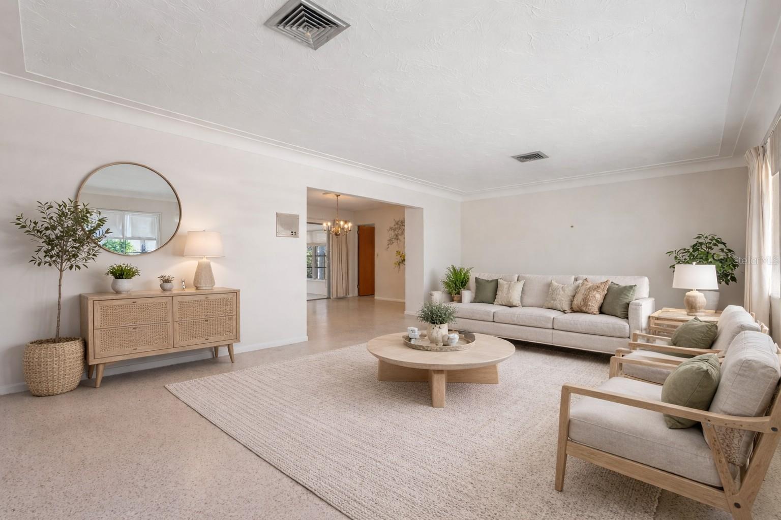 Image 6 of 39 For 3052 Webber Street