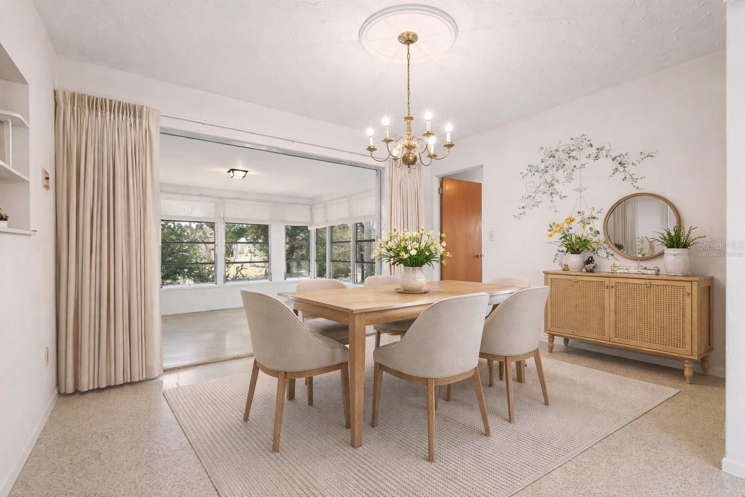 Image 8 of 39 For 3052 Webber Street