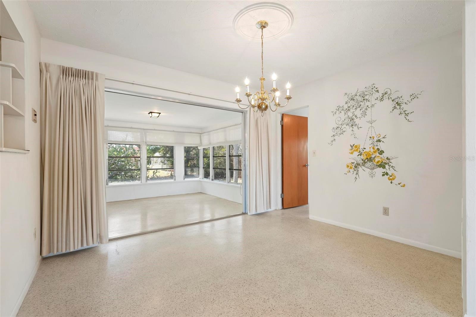 Image 9 of 39 For 3052 Webber Street