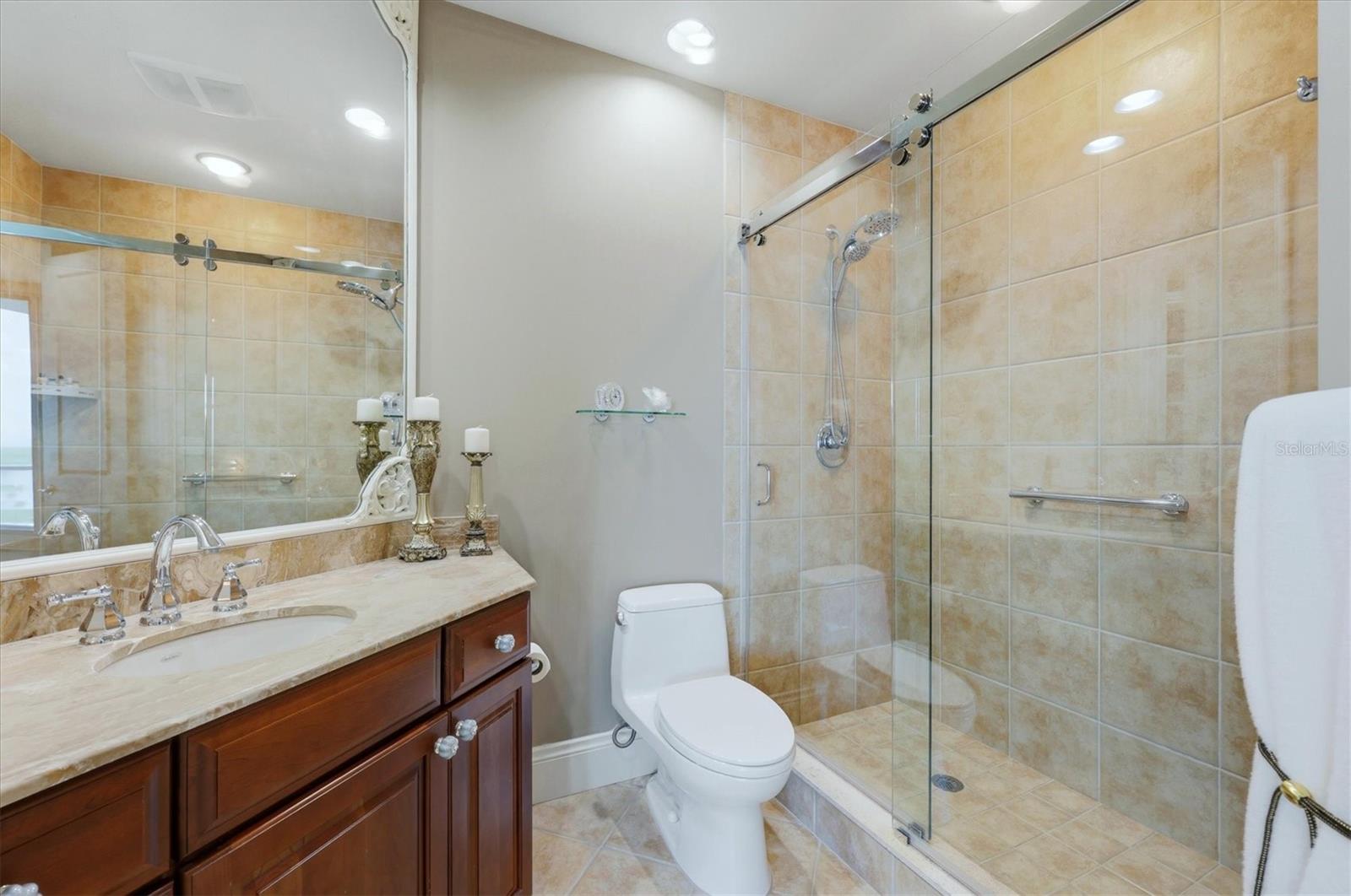 Image 25 of 53 For 140 Riviera Dunes Way 402