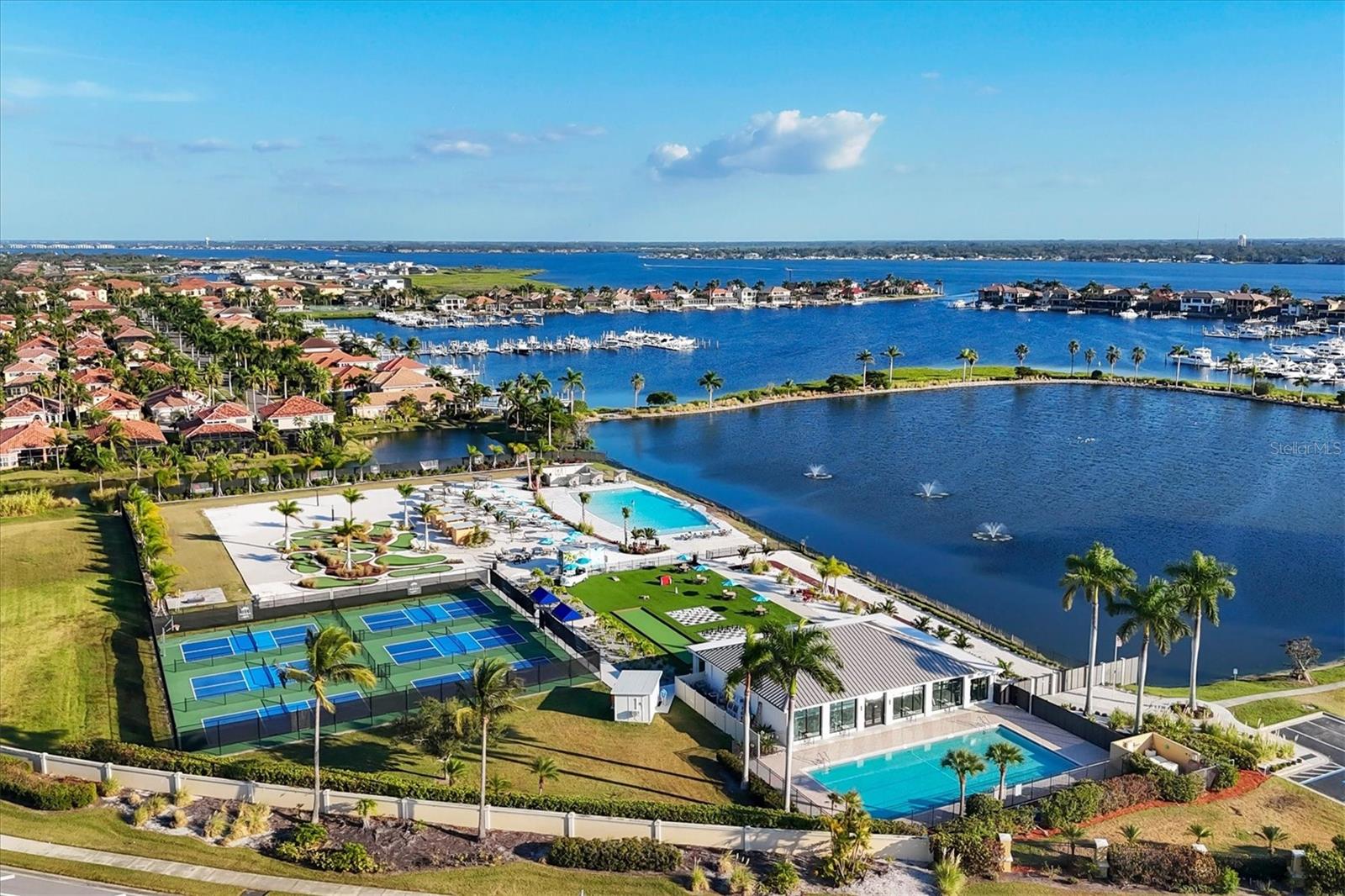 Image 46 of 53 For 140 Riviera Dunes Way 402