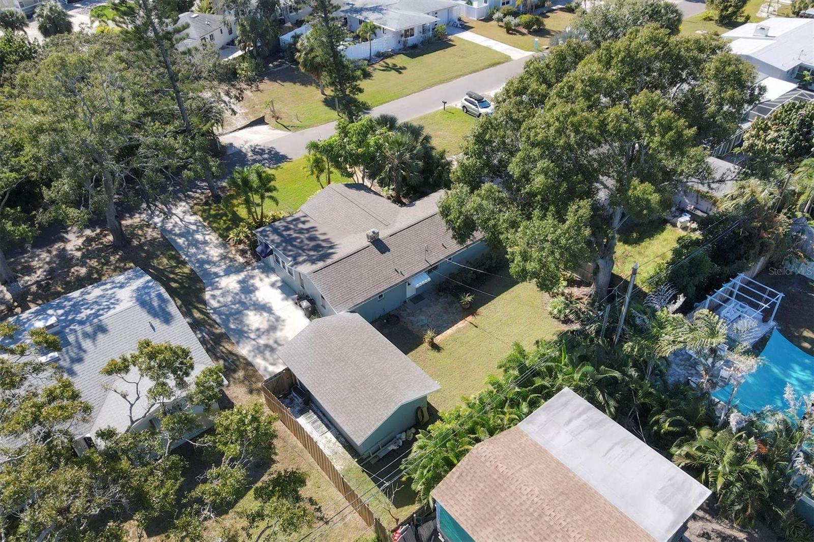 Image 29 of 52 For 4737 Del Rio Way S