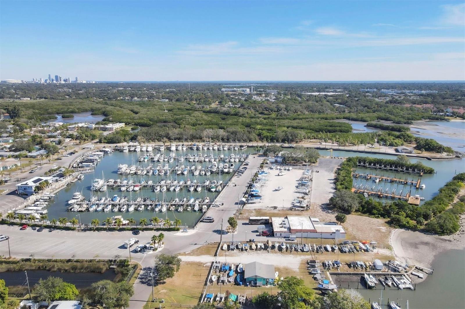 Image 33 of 52 For 4737 Del Rio Way S