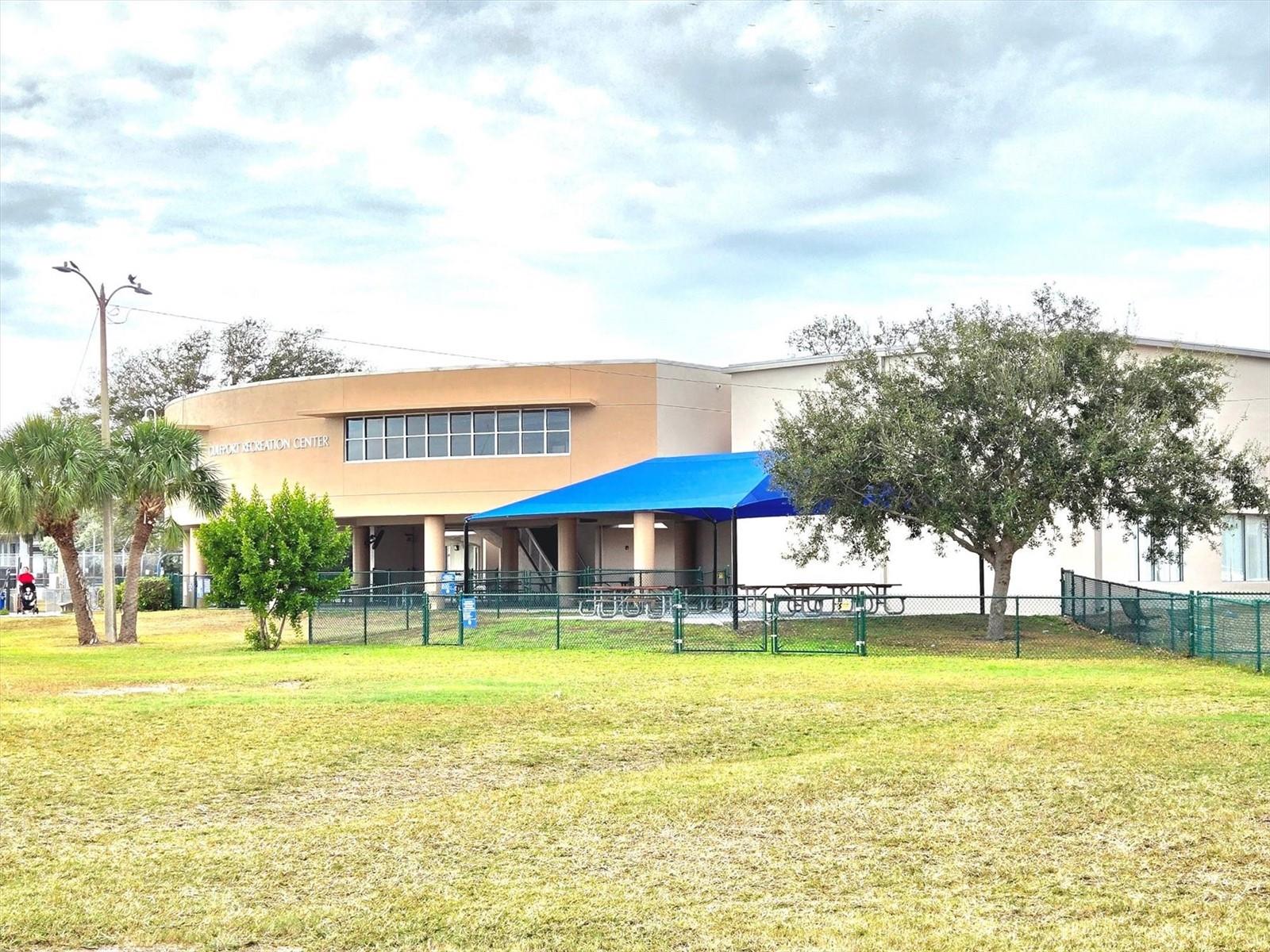 Image 50 of 52 For 4737 Del Rio Way S