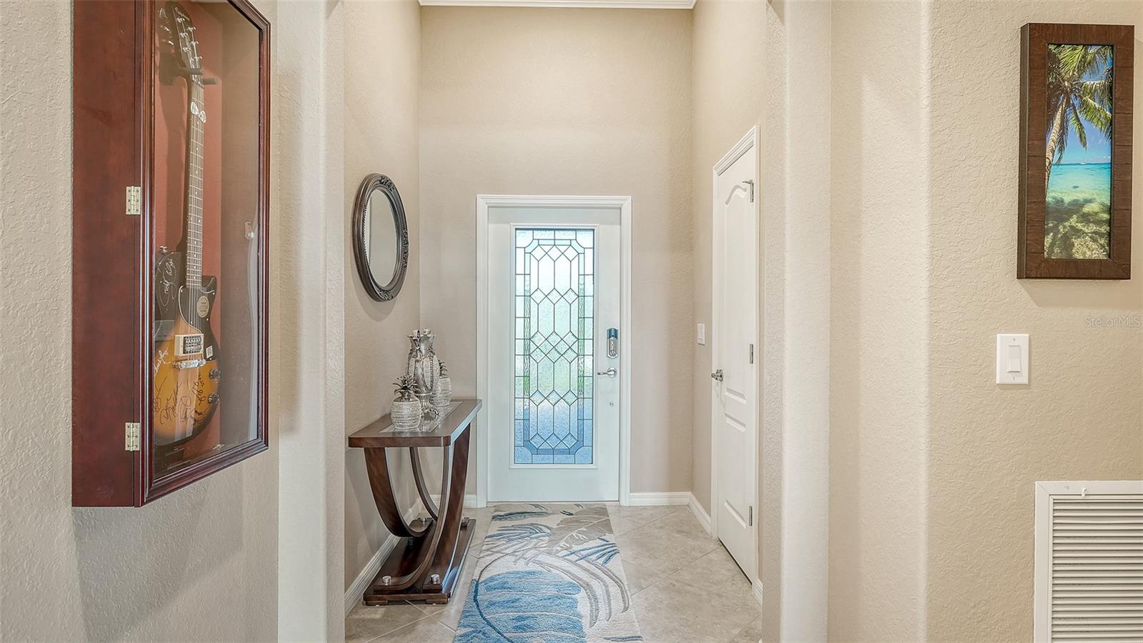 Image 17 of 92 For 6517 Willowshire Way