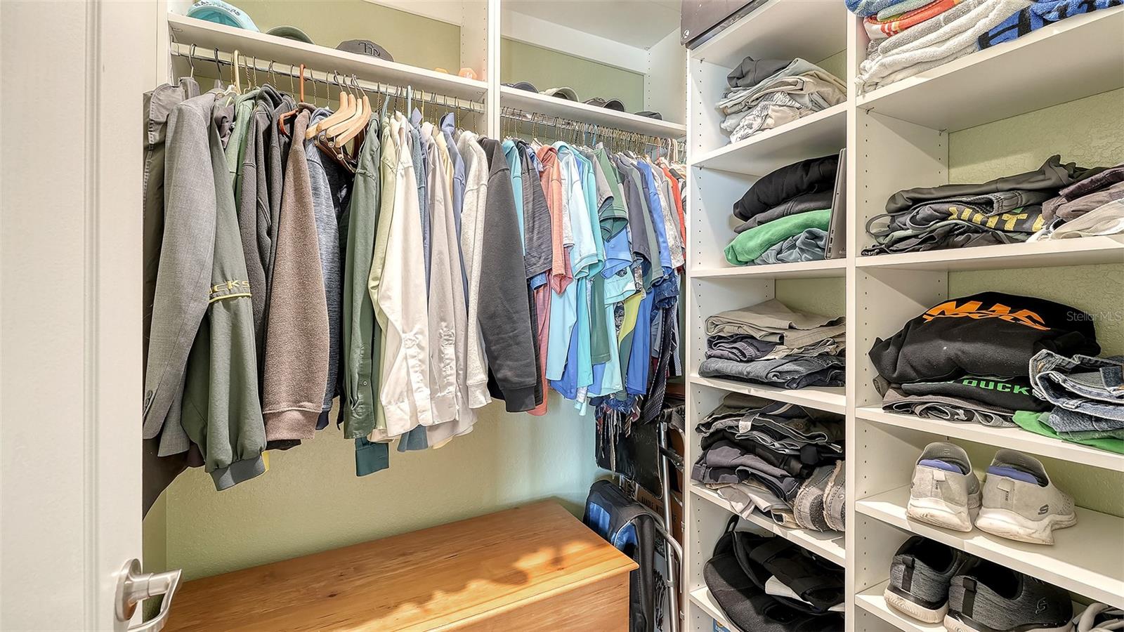 Image 21 of 92 For 6517 Willowshire Way