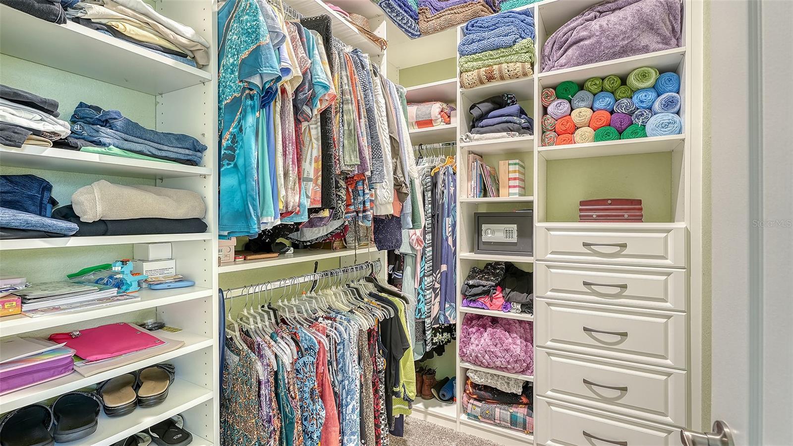 Image 22 of 92 For 6517 Willowshire Way