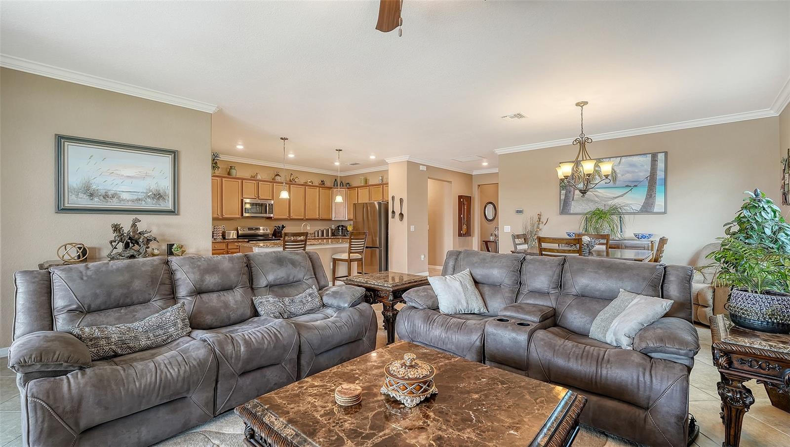 Image 9 of 92 For 6517 Willowshire Way