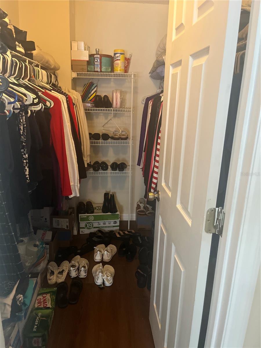 Image 13 of 25 For 1207 Lake Blue Circle