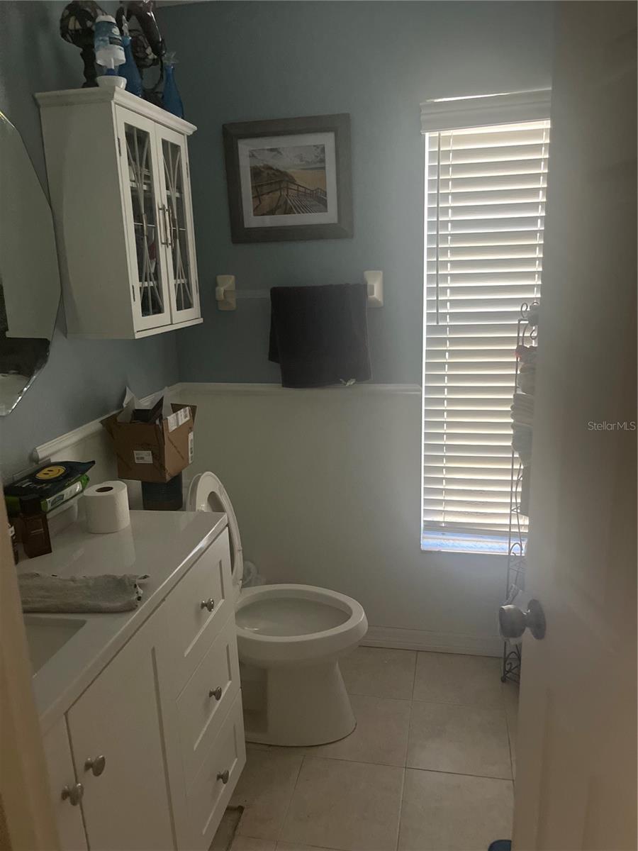 Image 19 of 25 For 1207 Lake Blue Circle