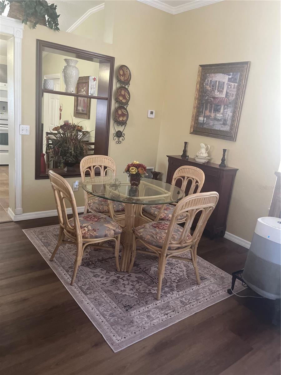 Image 3 of 25 For 1207 Lake Blue Circle