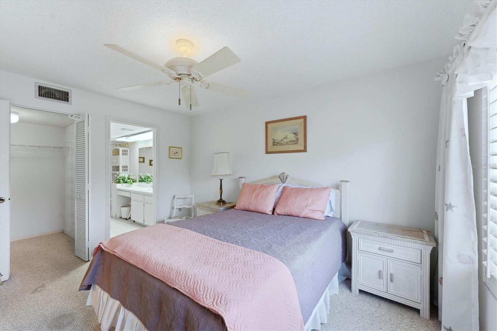 Image 17 of 43 For 7165 28th Avenue W