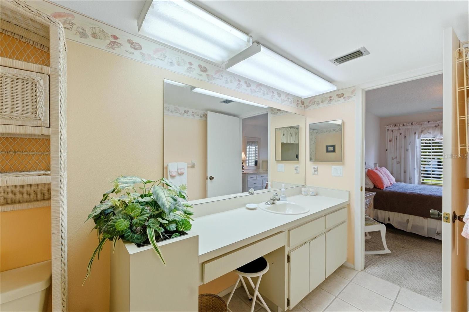 Image 20 of 43 For 7165 28th Avenue W