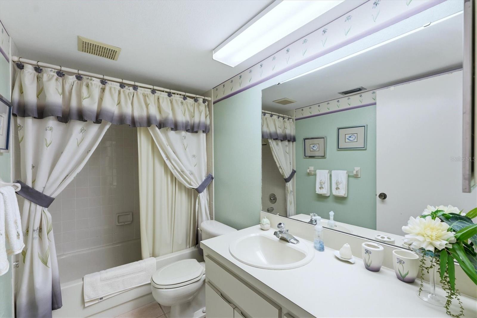 Image 24 of 43 For 7165 28th Avenue W