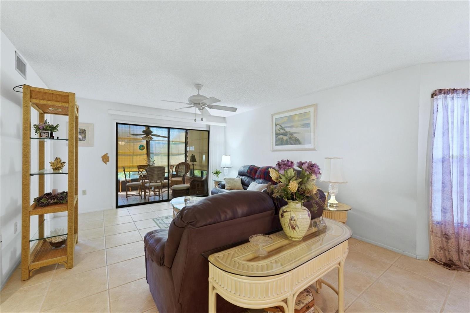 Image 4 of 43 For 7165 28th Avenue W