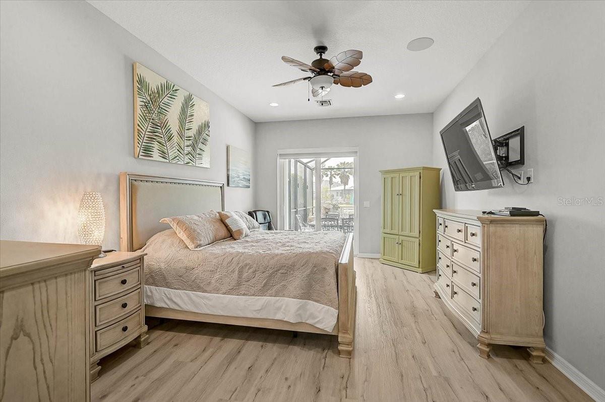 Image 5 of 48 For 2926 156th Terrace E