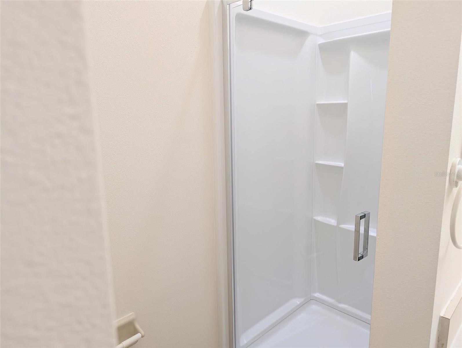 Image 7 of 10 For 4004 Crabtree Avenue