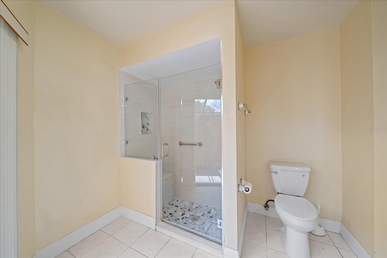 Image 22 of 48 For 603 Speck Court