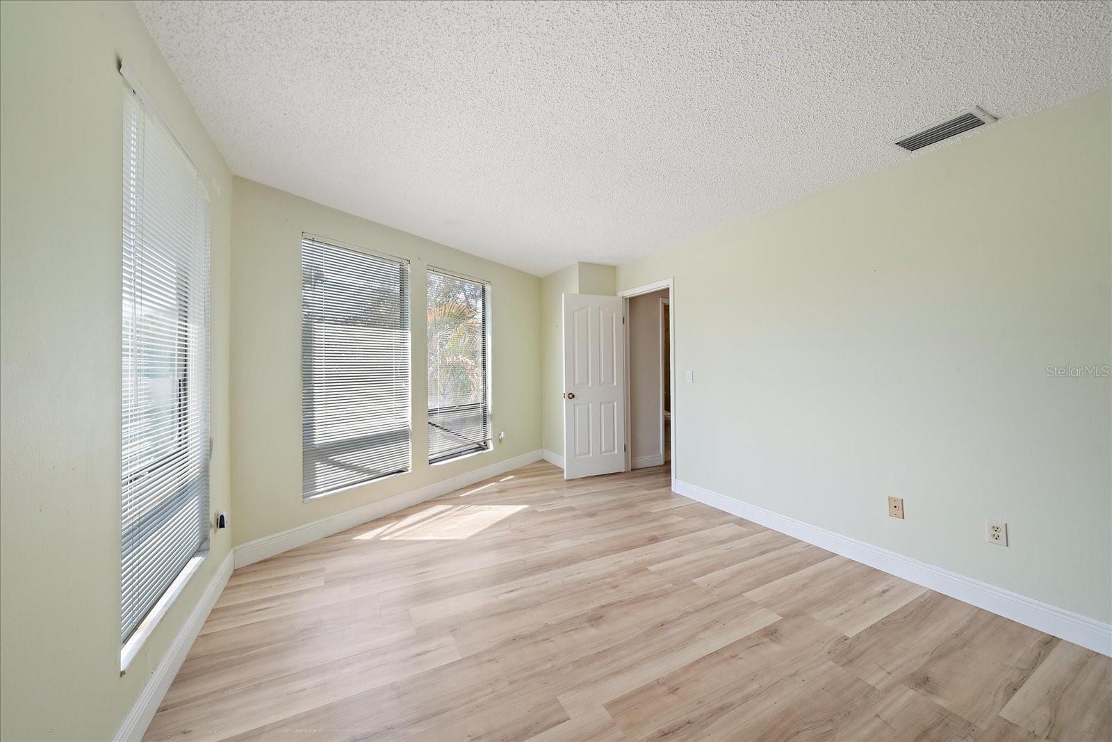 Image 34 of 48 For 603 Speck Court