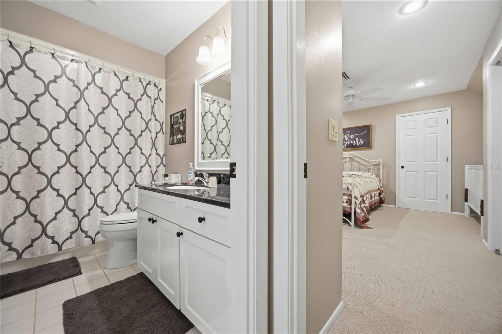 Image 22 of 48 For 16031 Winburn Drive S