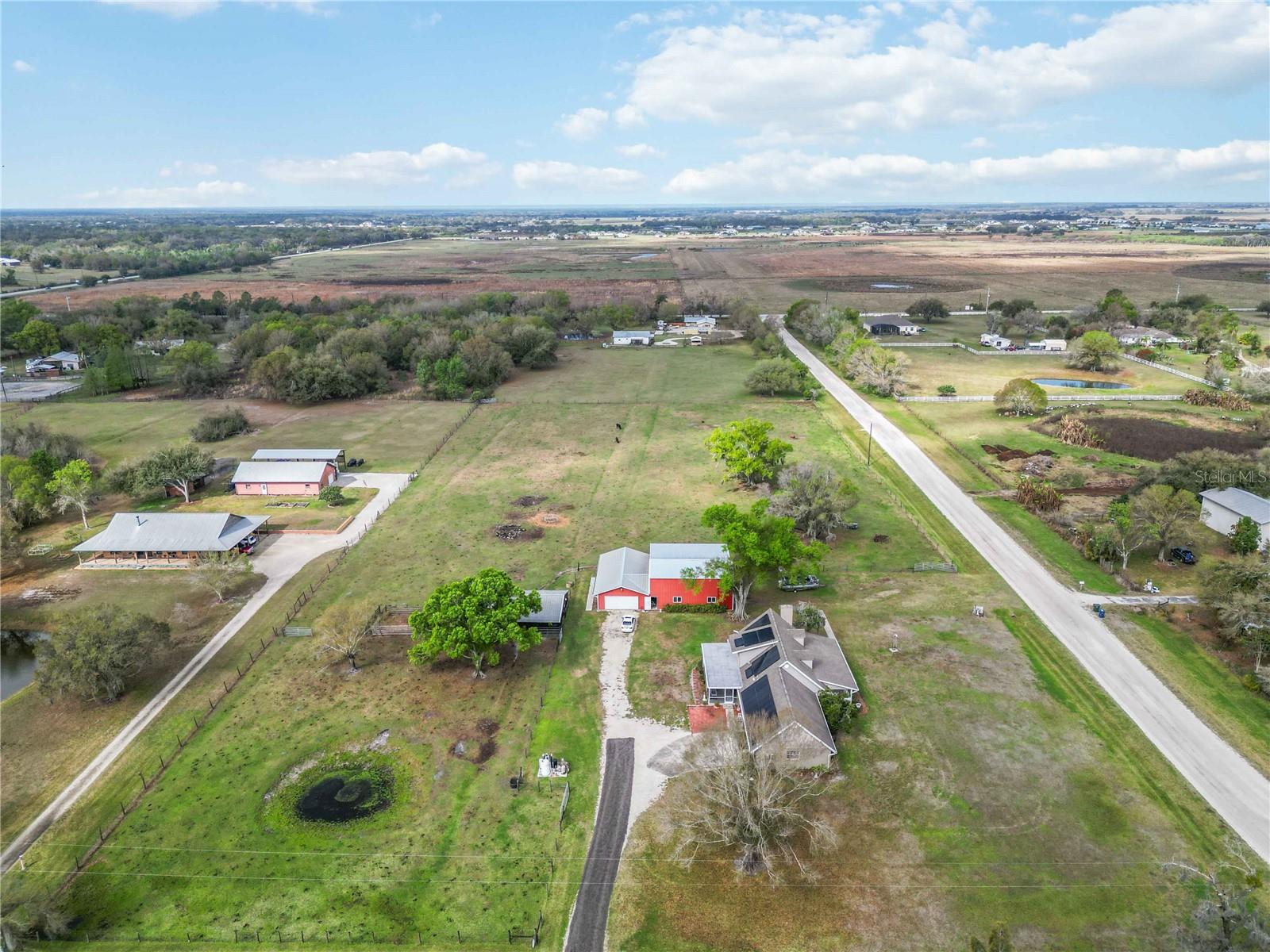 Image 40 of 48 For 16031 Winburn Drive S