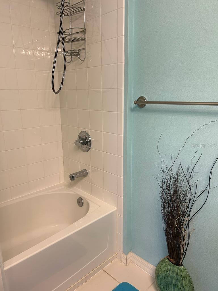 Image 14 of 20 For 8807 White Sage Loop