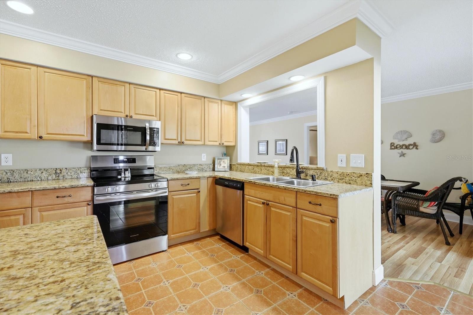 Image 12 of 42 For 8 Bridge Street