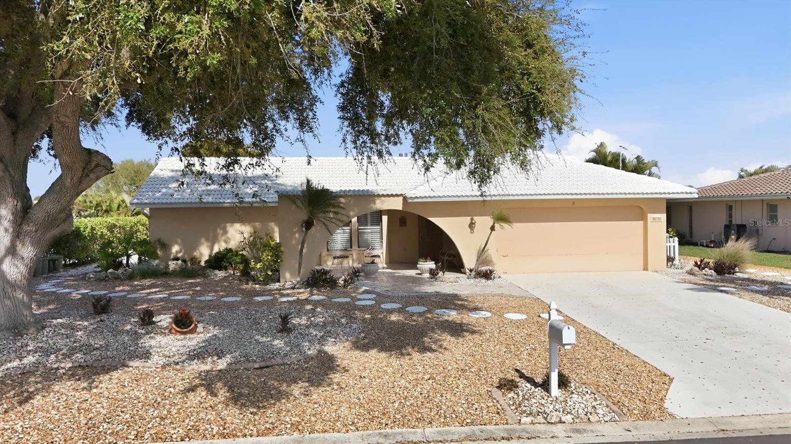 Image 2 of 42 For 8 Bridge Street