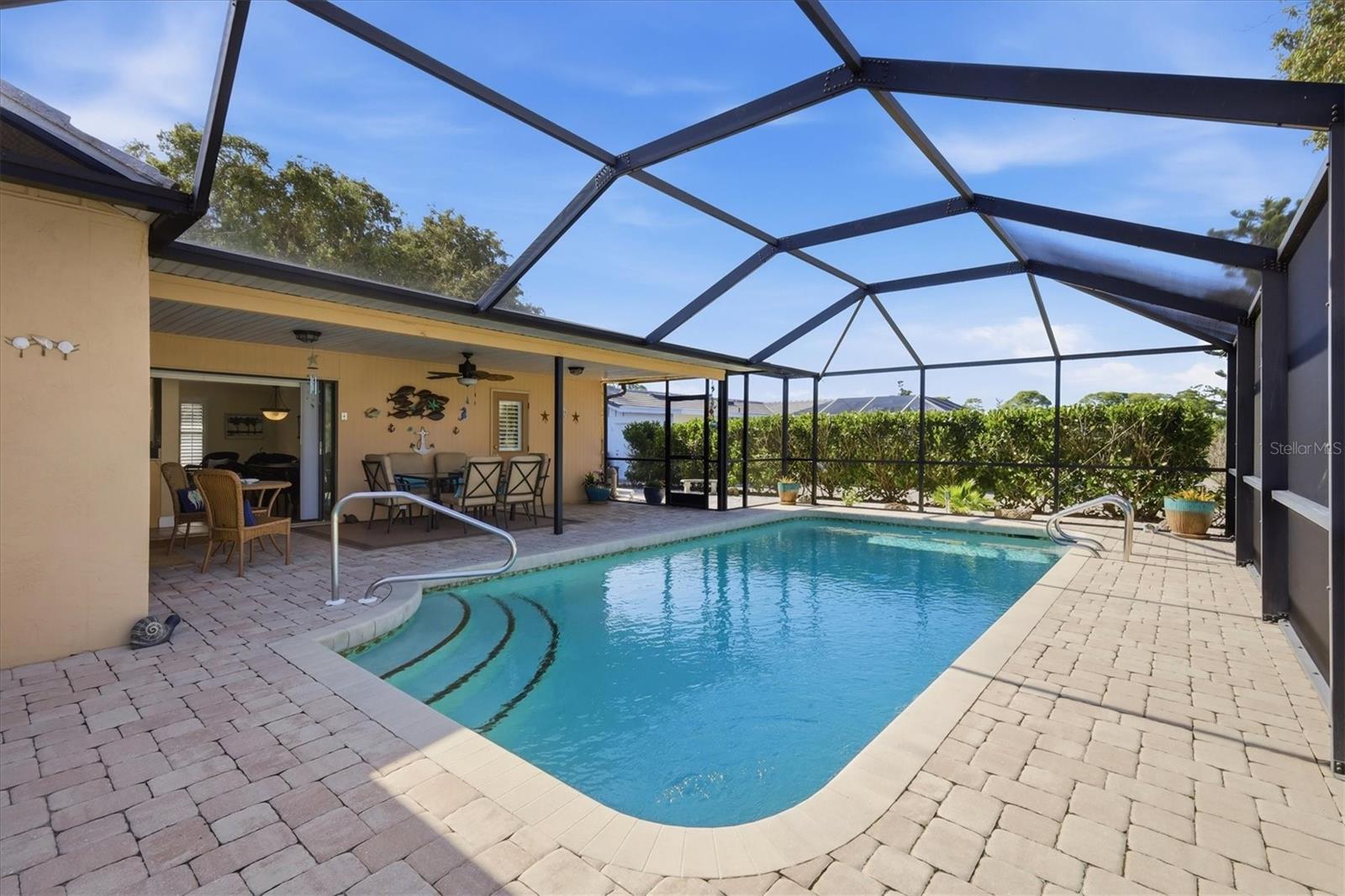 Image 26 of 42 For 8 Bridge Street