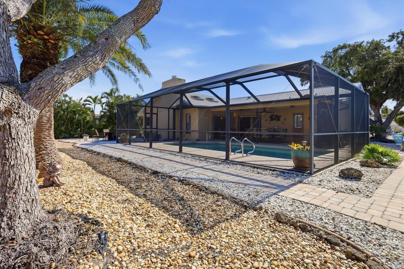 Image 30 of 42 For 8 Bridge Street