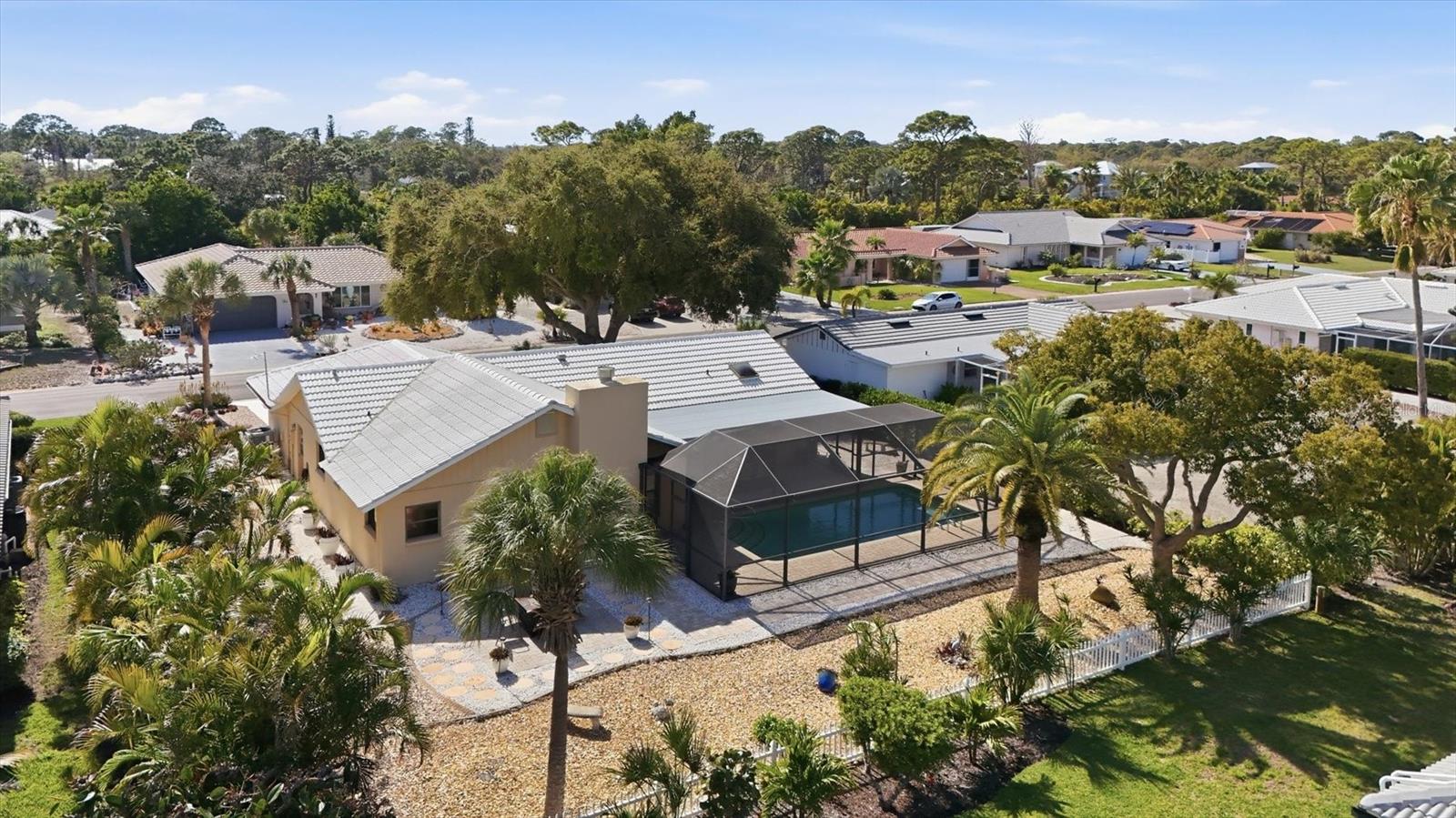 Image 36 of 42 For 8 Bridge Street