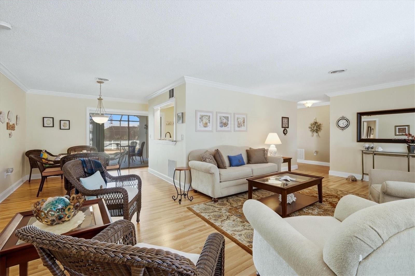 Image 6 of 42 For 8 Bridge Street