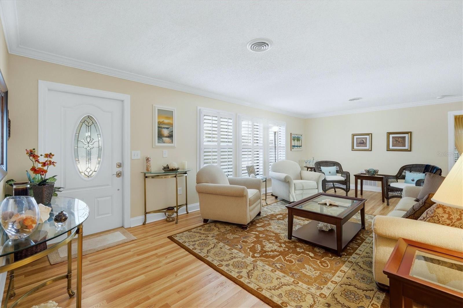 Image 7 of 42 For 8 Bridge Street