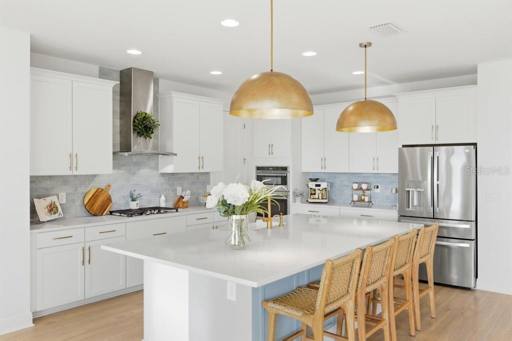 Image 16 of 71 For 17731 Savory Mist Circle