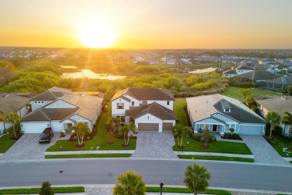 Image 2 of 71 For 17731 Savory Mist Circle