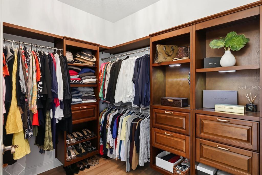 Image 28 of 71 For 17731 Savory Mist Circle