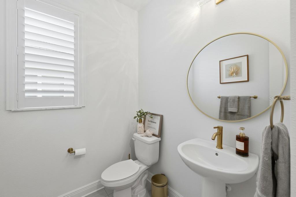 Image 32 of 71 For 17731 Savory Mist Circle