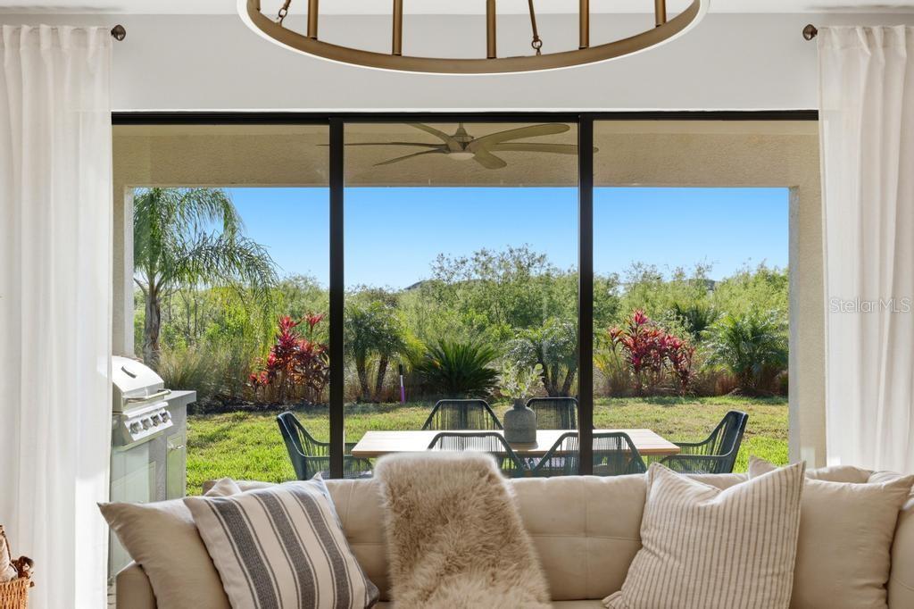 Image 33 of 71 For 17731 Savory Mist Circle