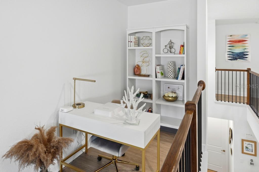 Image 41 of 71 For 17731 Savory Mist Circle