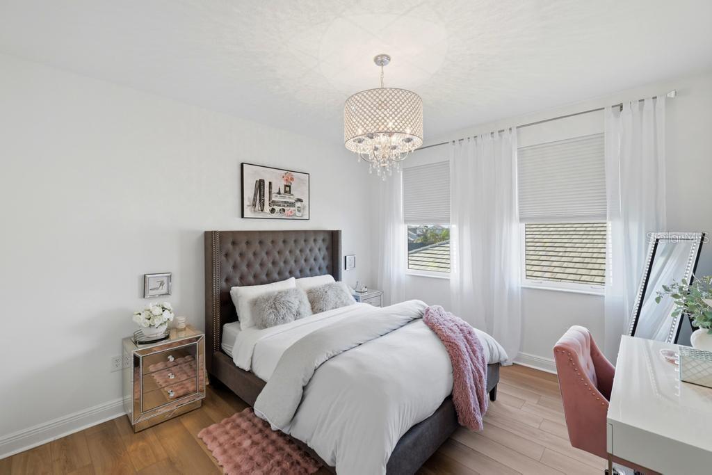 Image 43 of 71 For 17731 Savory Mist Circle