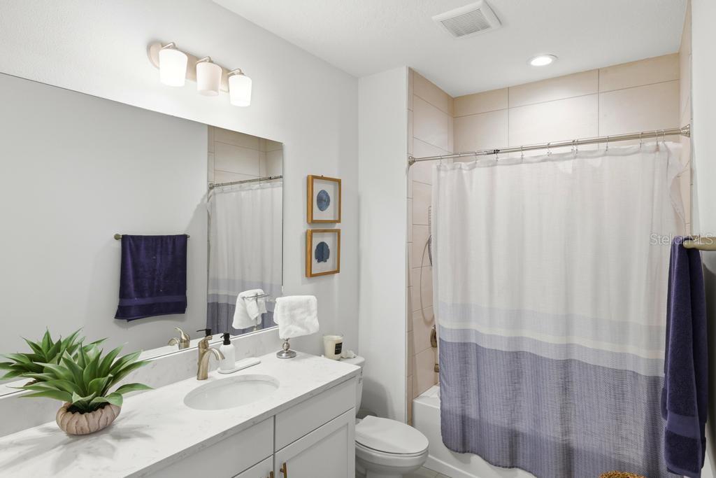 Image 51 of 71 For 17731 Savory Mist Circle