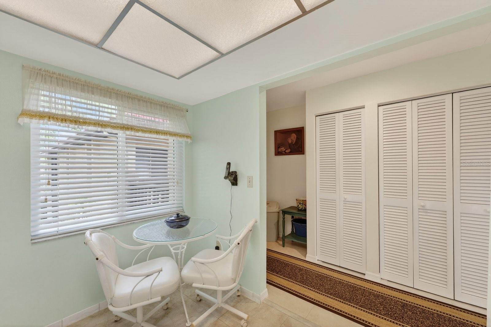 Image 11 of 36 For 1111 Faith Circle 2006