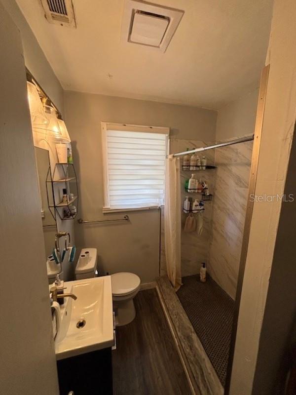 Image 5 of 11 For 203 25th Street