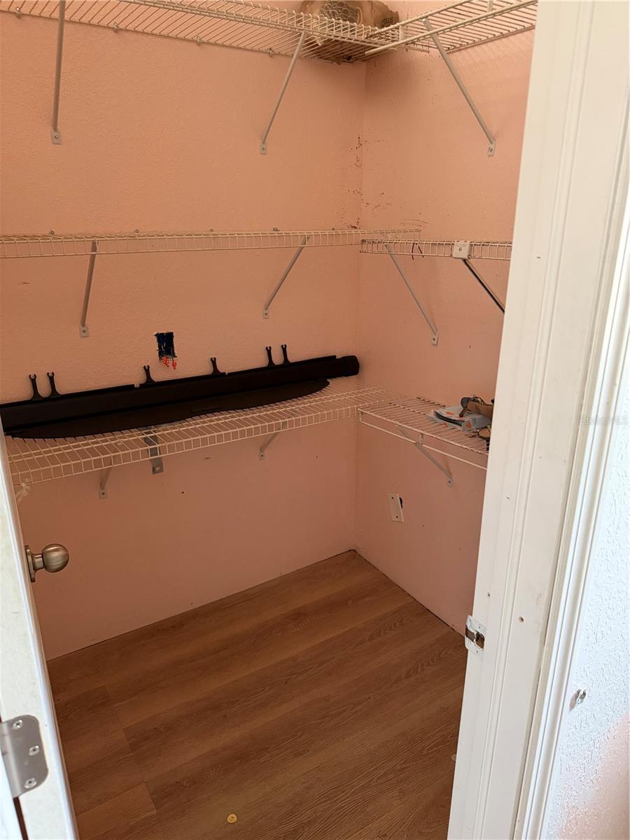 Image 7 of 23 For 1211 Eucalyptus Avenue