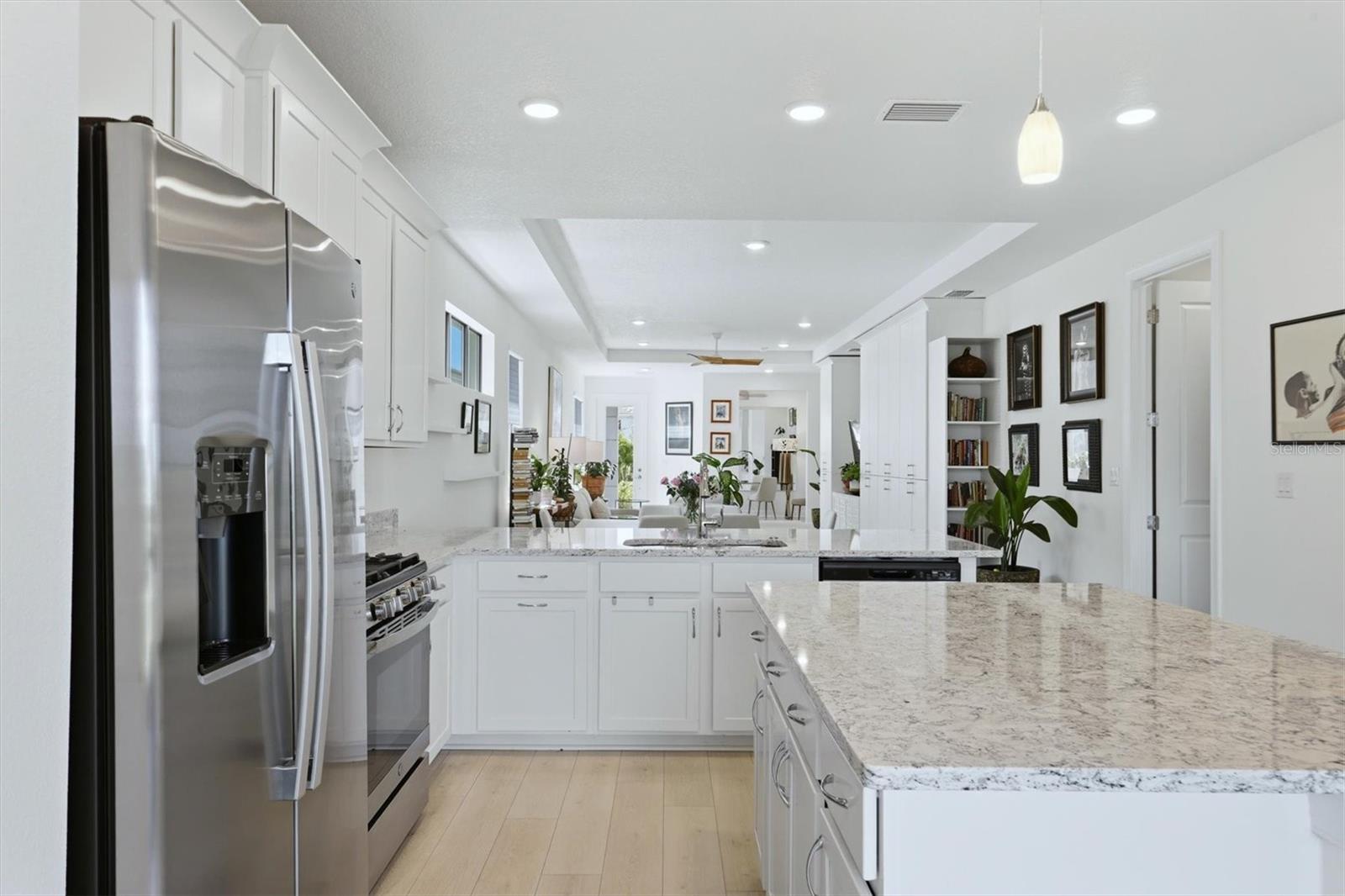 Image 17 of 50 For 4939 Carova Way