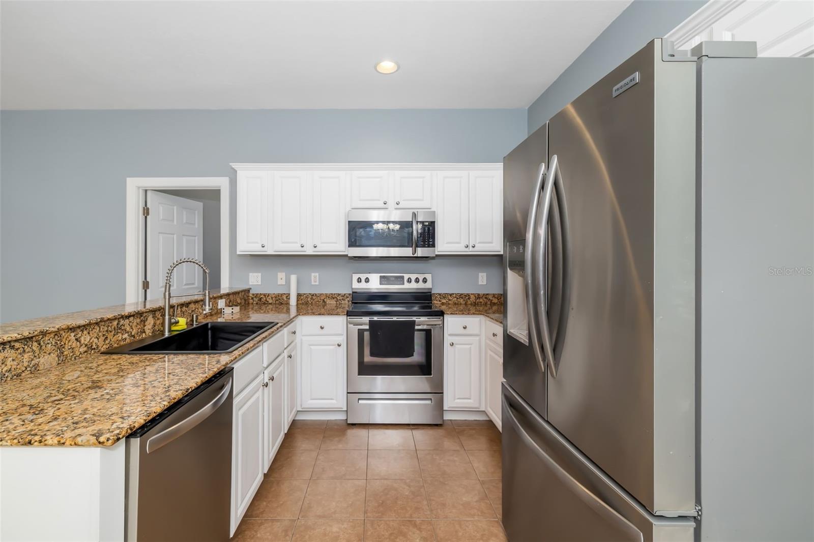 Image 7 of 33 For 2630 River Preserve Court 1260