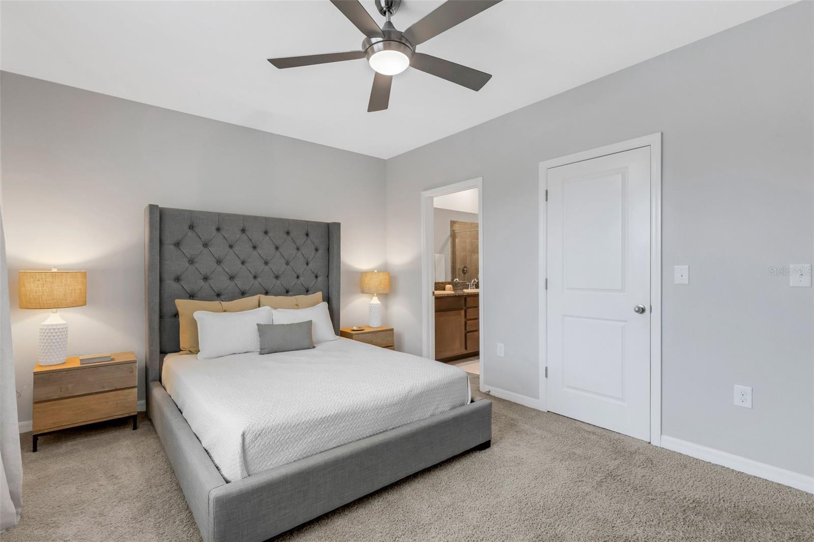 Image 27 of 51 For 2471 Midnight Pearl Drive