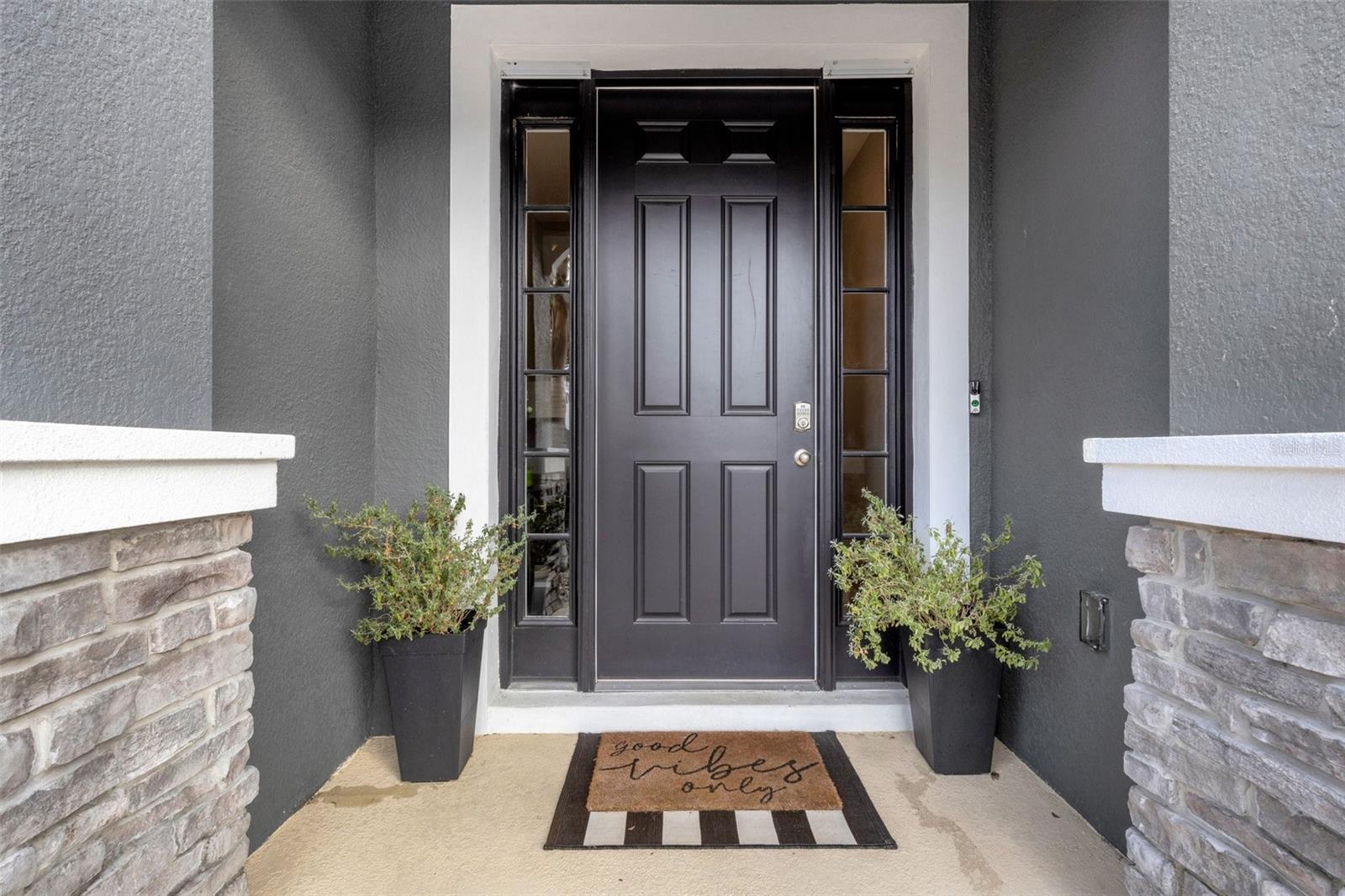 Image 4 of 51 For 2471 Midnight Pearl Drive