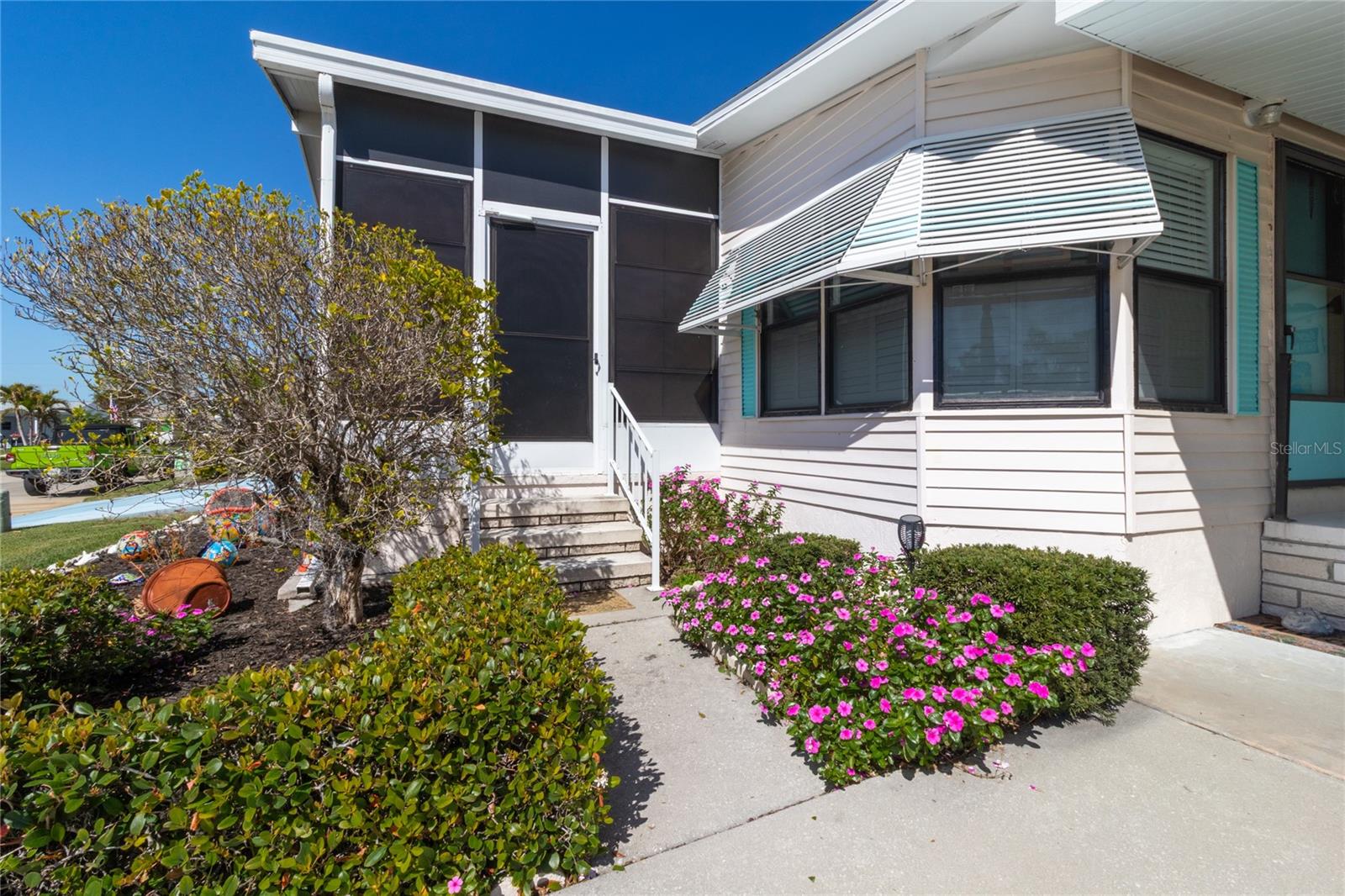 Image 4 of 47 For 148 Nightingale Circle