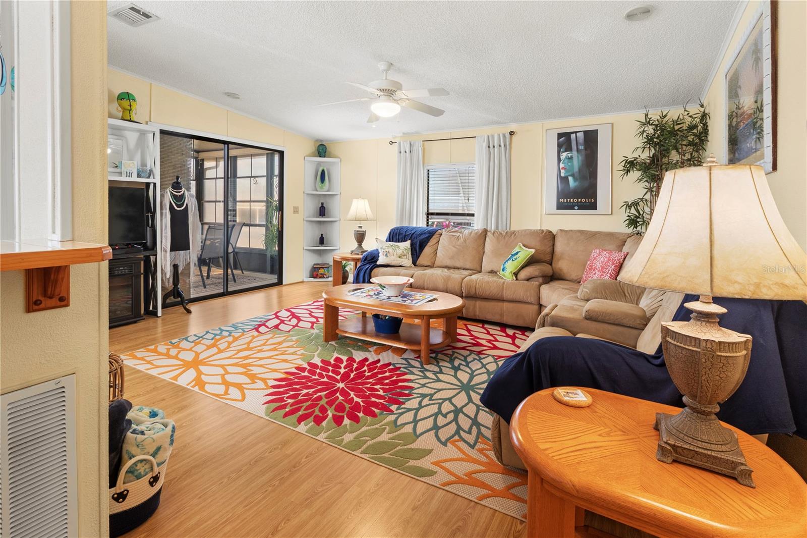 Image 6 of 47 For 148 Nightingale Circle